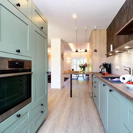 Prora - Ferienwohnung Mit Terrasse - Gooddays شقة بينز